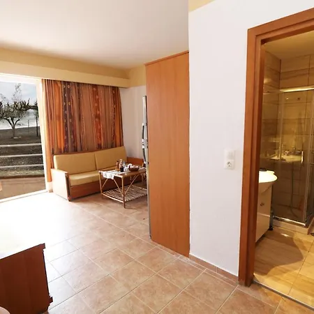 Apartamento Tris Ekklisies Seaside - Liviko Paránimfoi